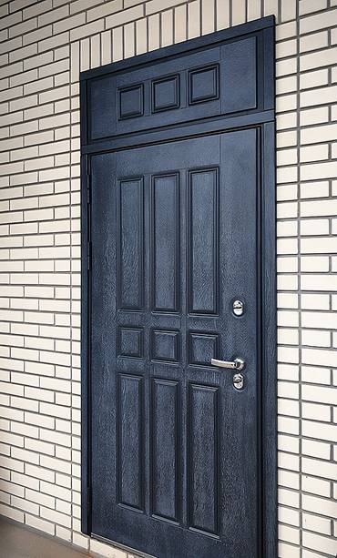 Дверь с фрамугой и МДФ