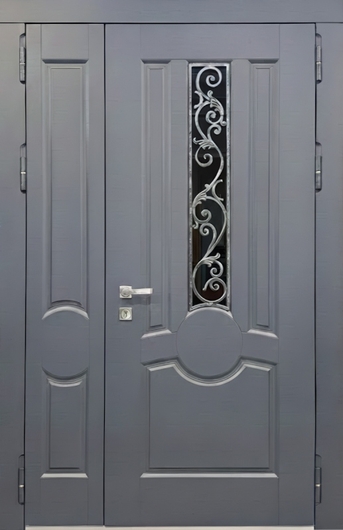 Полуторная входная термодверь с узким стеклом и ковкой, отделкой МДФ цвета графит
